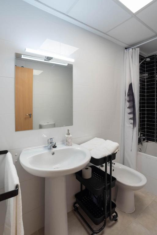 lavabo apartamento alquiler CID 2